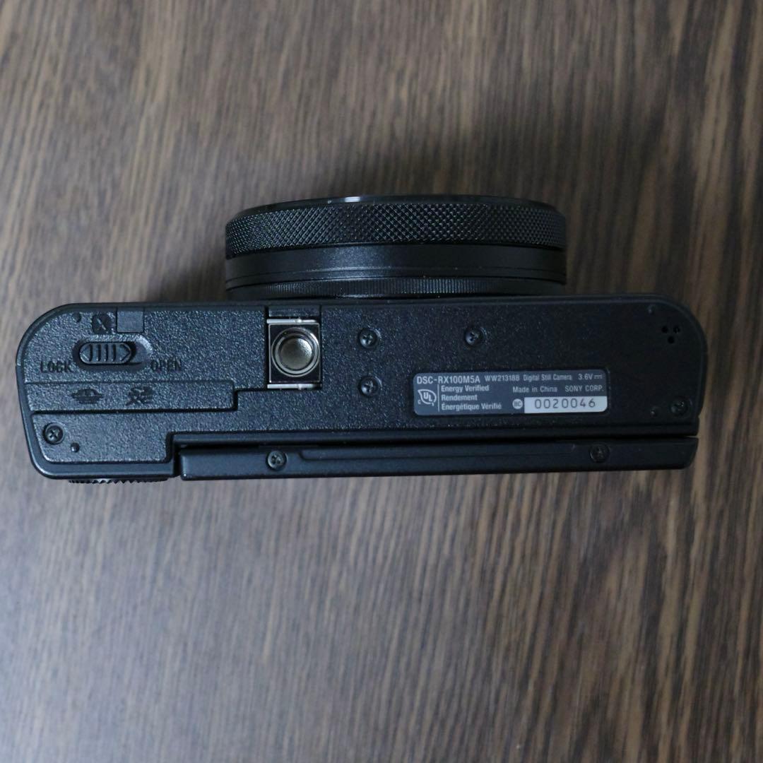 デジタルカメラ SONY Cyber-shot DSC-RX100M5A
