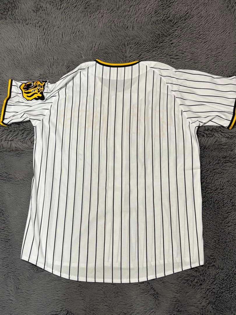 阪神タイガース 森下翔太選手直筆サイン入りユニフォーム　値下げ不可‼️