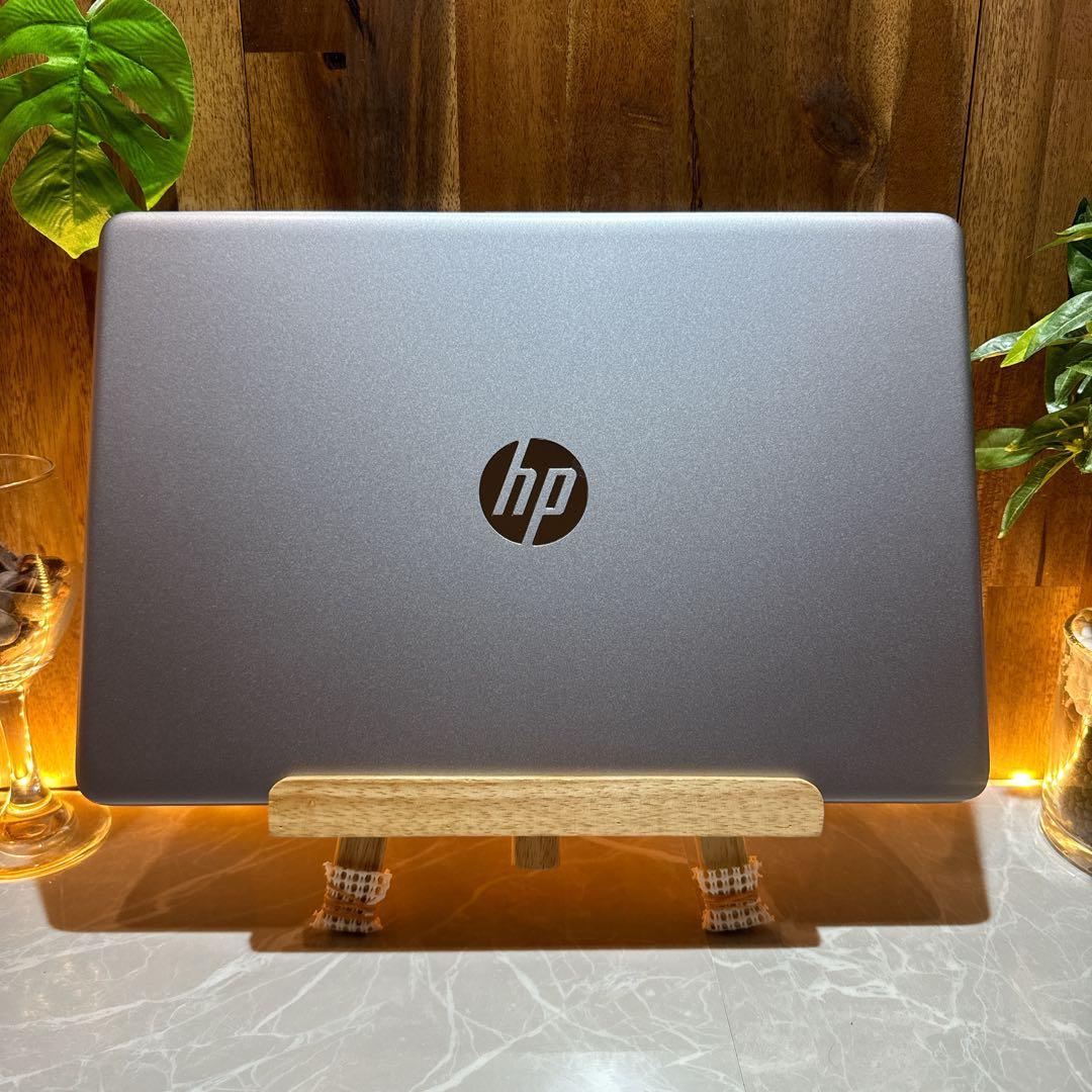 極美品‼️HP 250 G9☘2024年製☘️SSD256GB☘ノートパソコン
