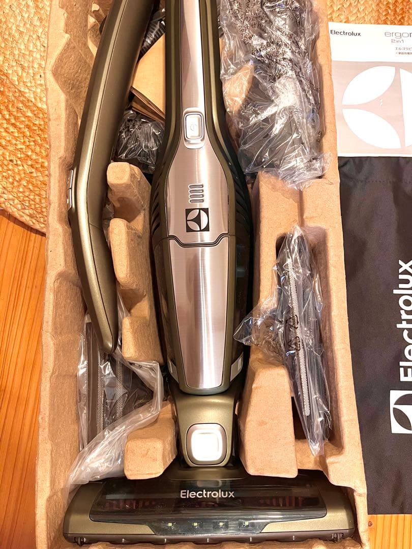 Electrolux エルゴラピード 2in1 コードレスクリーナー