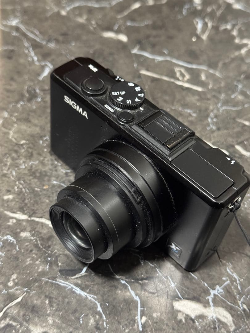 SIGMA コンパクトデジタルカメラ DP1x ジャンク
