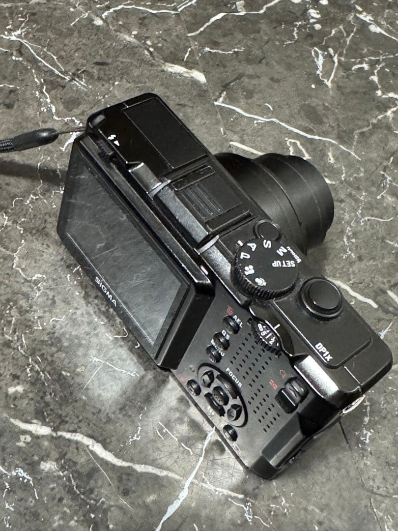 SIGMA コンパクトデジタルカメラ DP1x ジャンク