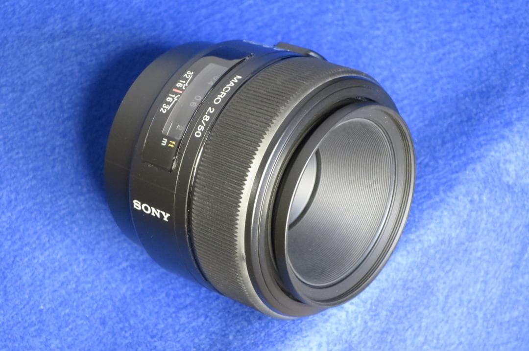 SONY Aマウント用レンズ　50mm F2.8 Macro　SAL50M28