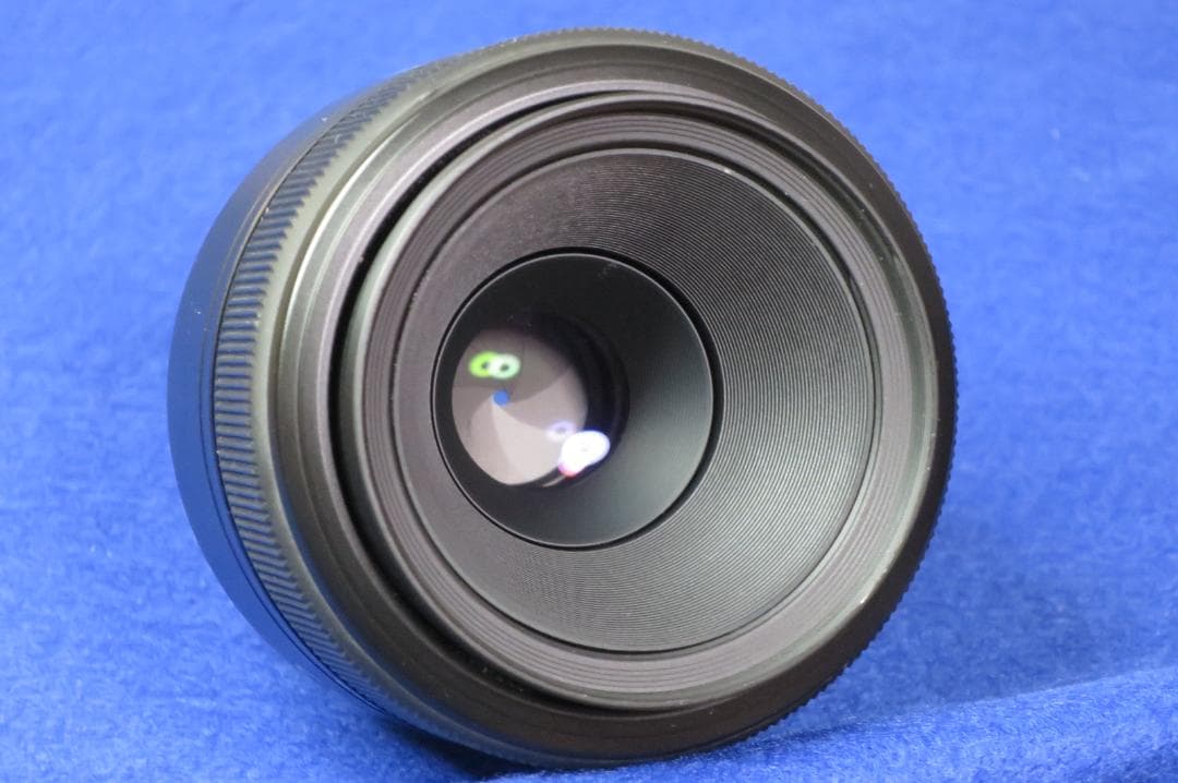 SONY Aマウント用レンズ　50mm F2.8 Macro　SAL50M28