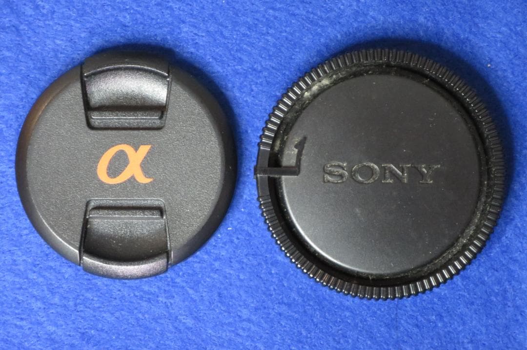 SONY Aマウント用レンズ　50mm F2.8 Macro　SAL50M28