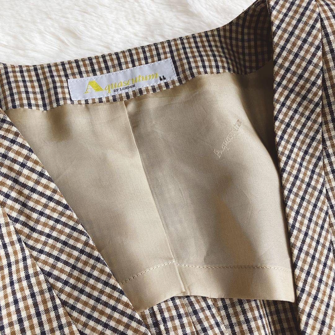 アクアスキュータム★クラブチェック総柄 ノーカラースカートスーツ ロングスカート