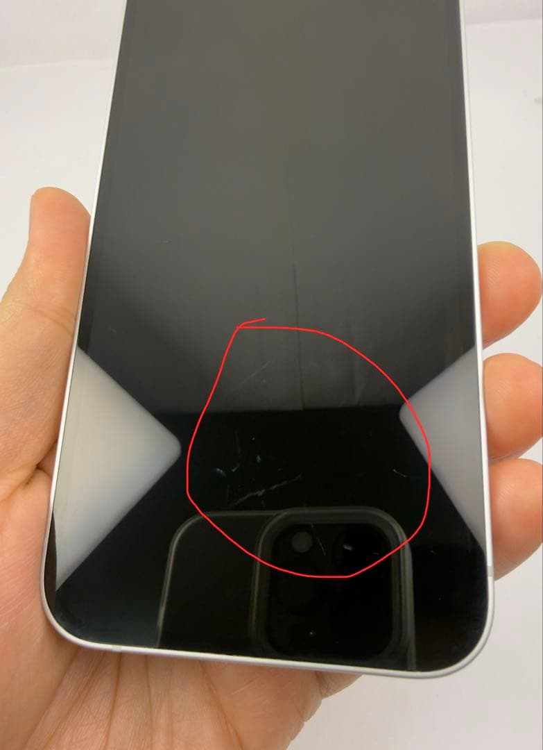 iPhone16e 128GB ホワイト　海外版　SIMフリー　SIMロック無し