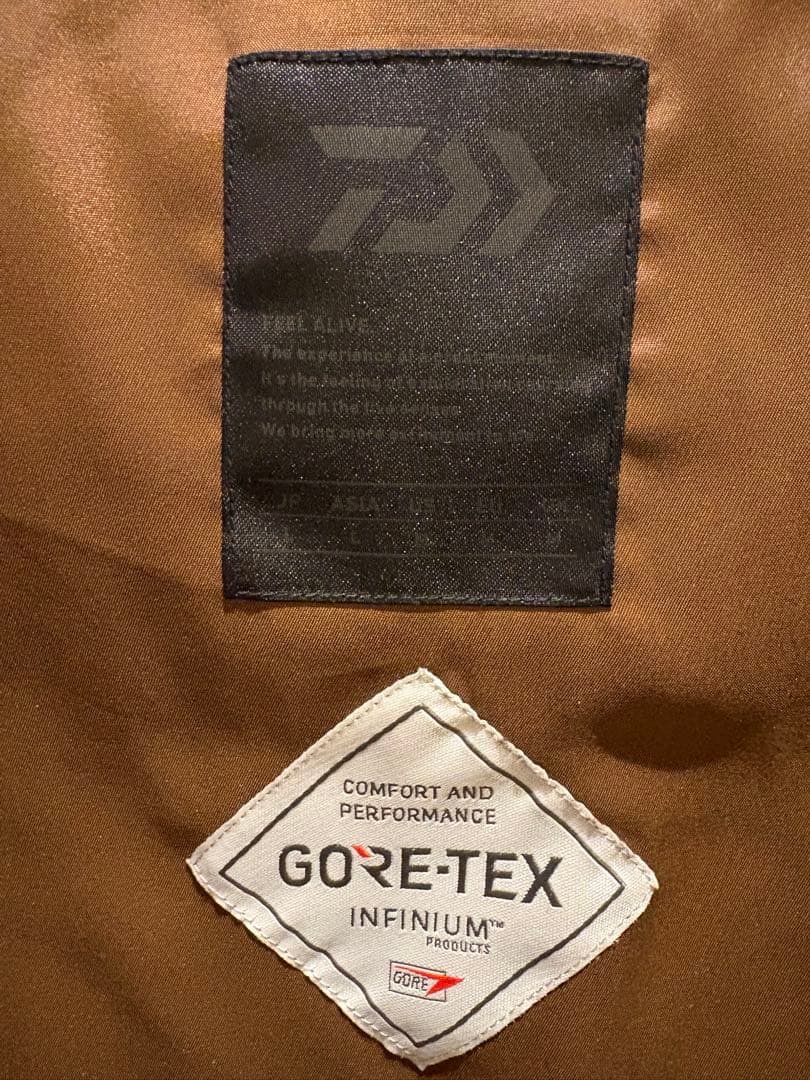 【サボってん様】DAIWA PIER39 GORE-TEX ベスト ダウンベスト