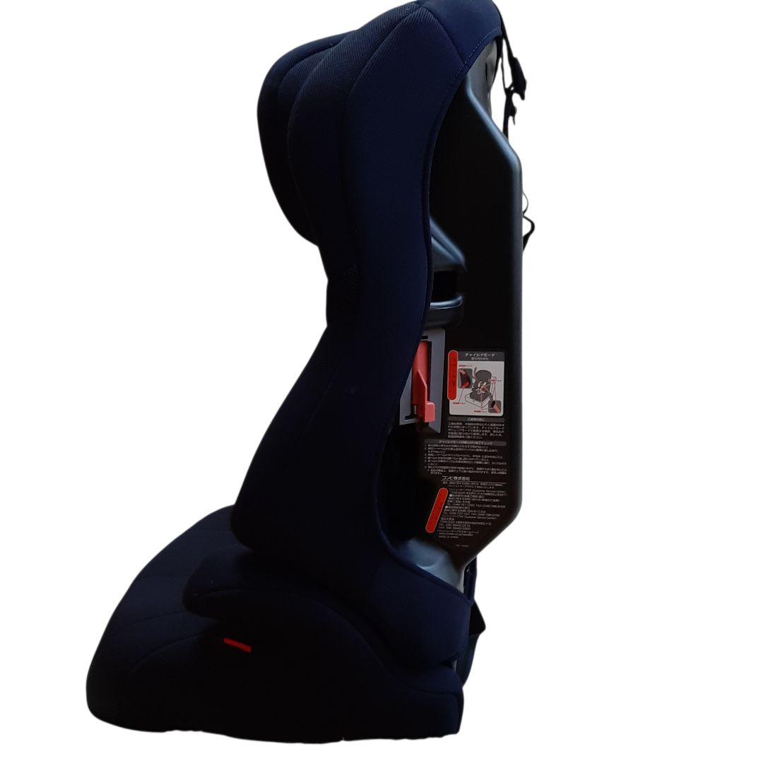 美品　Combi ジョイトリップエアスルーGH　ネイビー