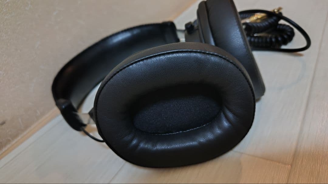 SONY　有線ヘッドホン　MDR-V6