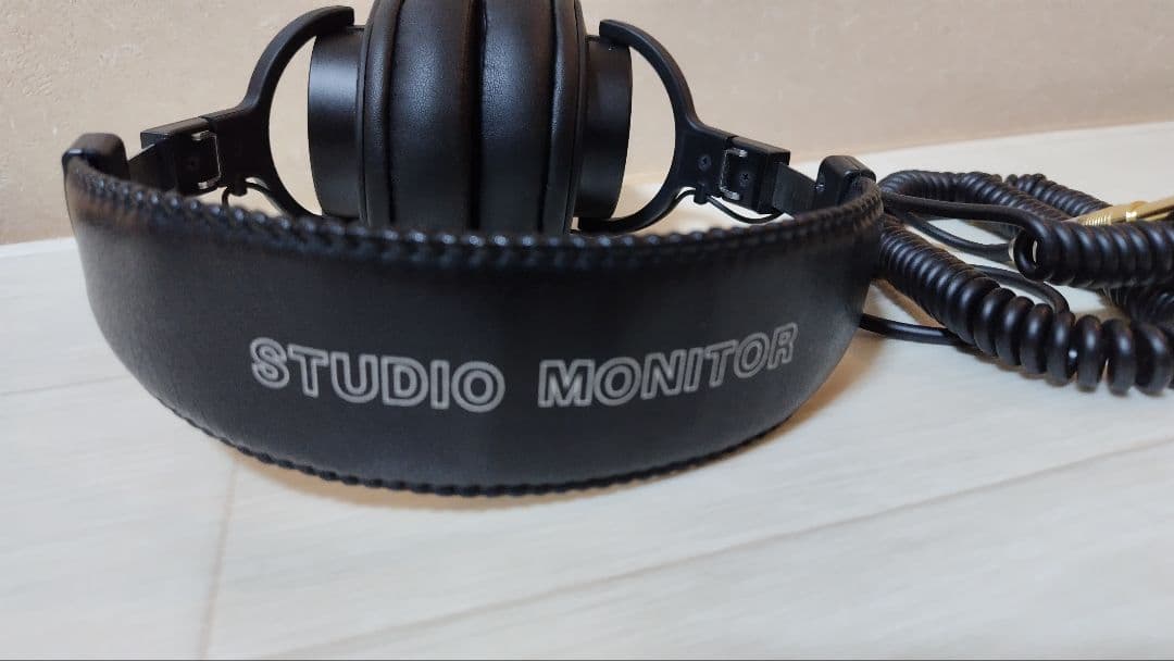 SONY　有線ヘッドホン　MDR-V6