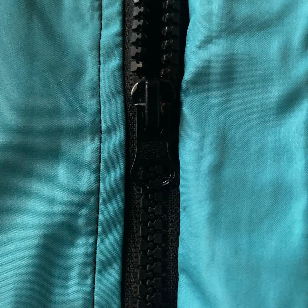 期間限定販売品 NieR×初音ミク コラボジャンパー 缶バッジ3個付き