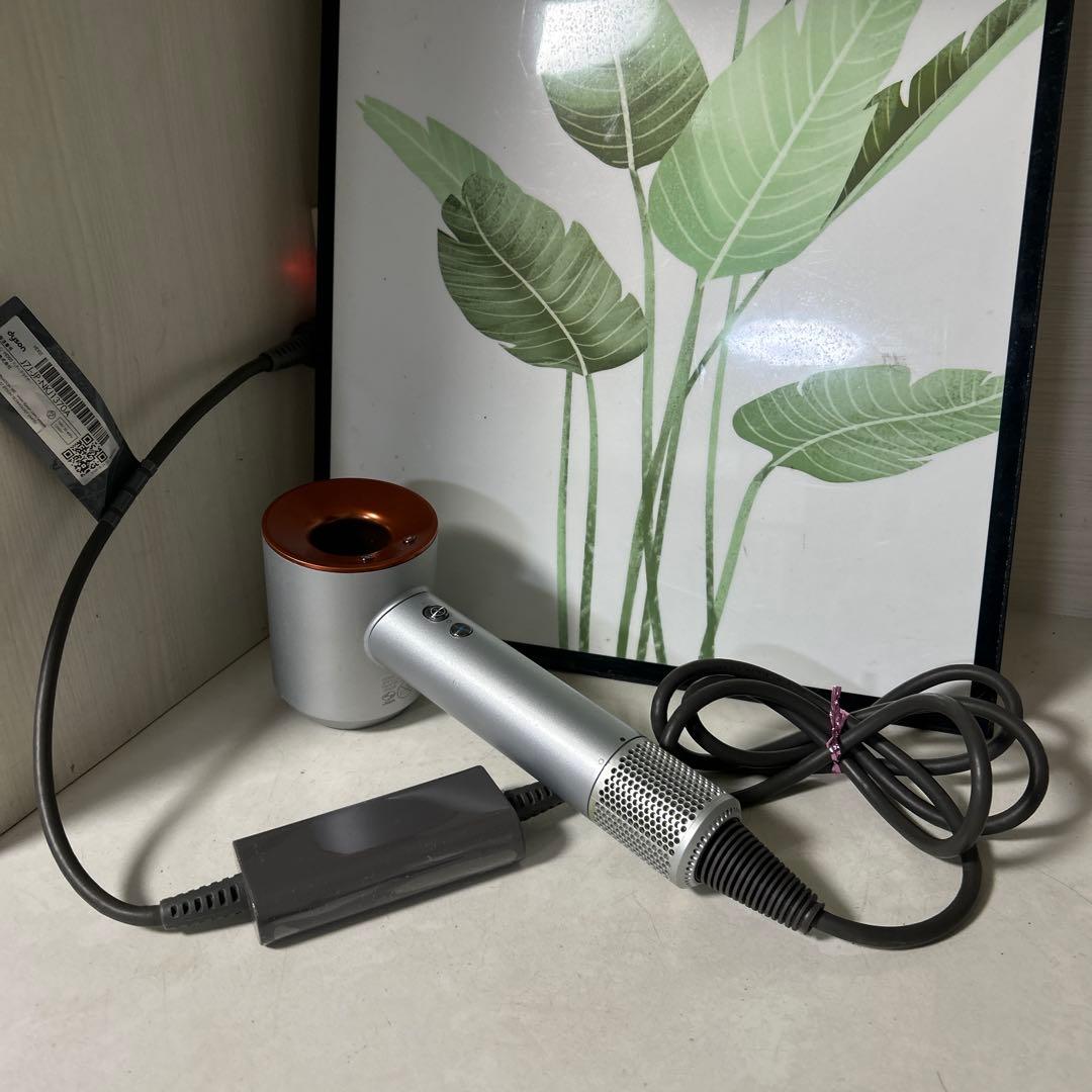 Dyson ダイソン ドライヤー HD03 動作確認済み