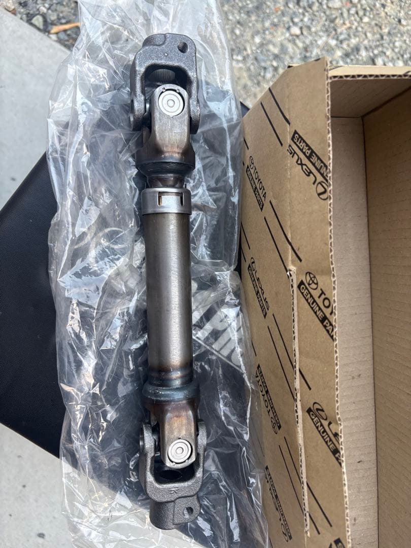 トヨタ プリウス ZVW30 インタミシャフト　　45260-12710