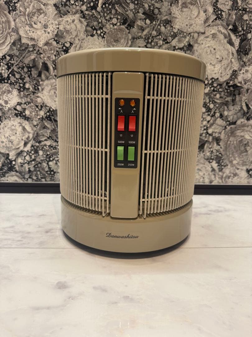 美品 暖話室 談話室 1000型 ベージュ 遠赤外線パネルヒーター