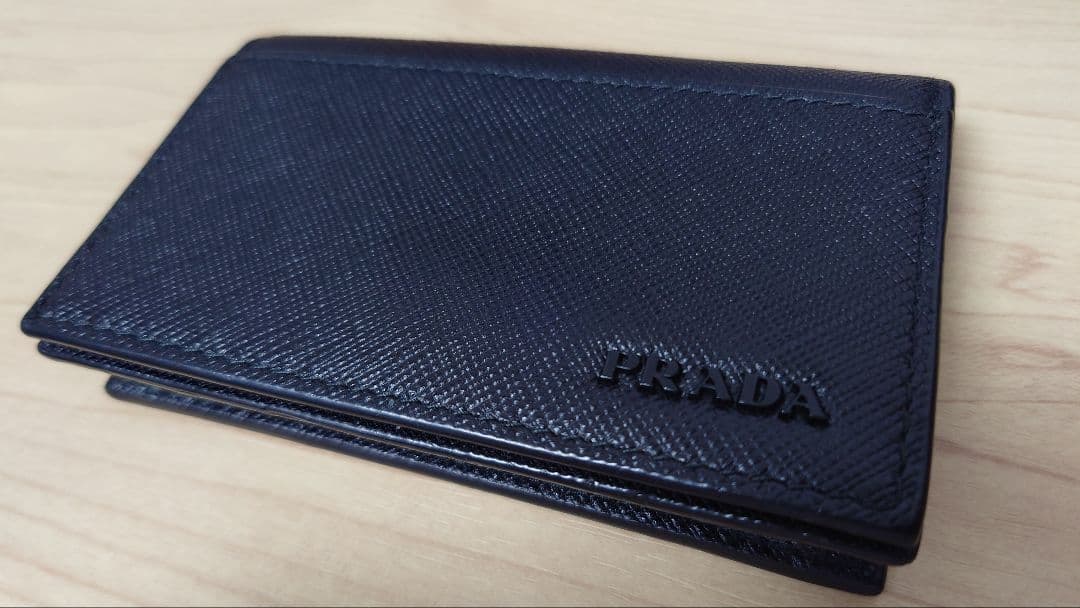 PRADA　カードケース 名刺入れ