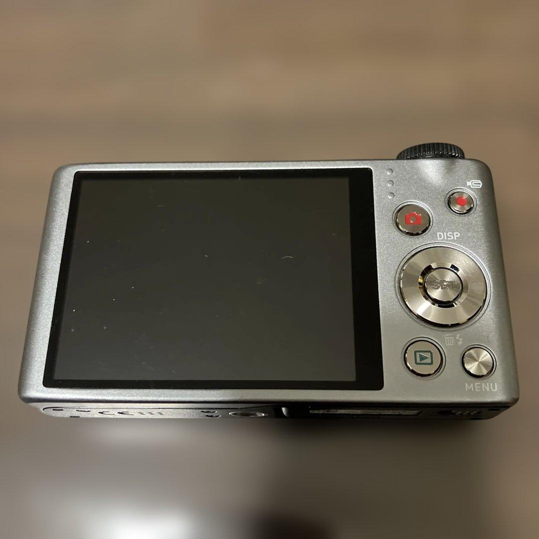 ジャンク品　CASIO EXILIM EX-ZR400コンパクトデジタルカメラ