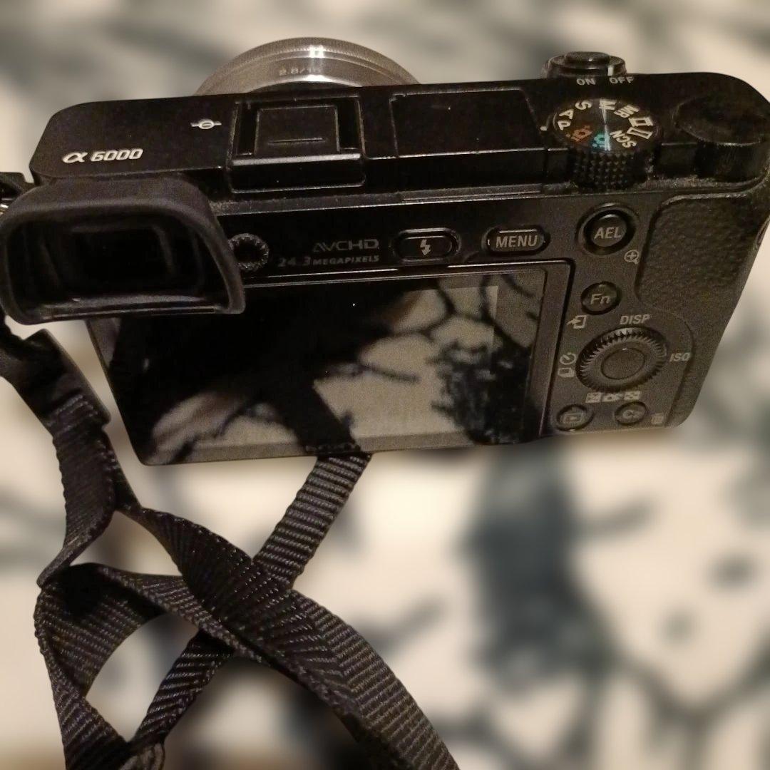 SONY α6000　SEL16F28 交換レンズ　デジタルカメラ