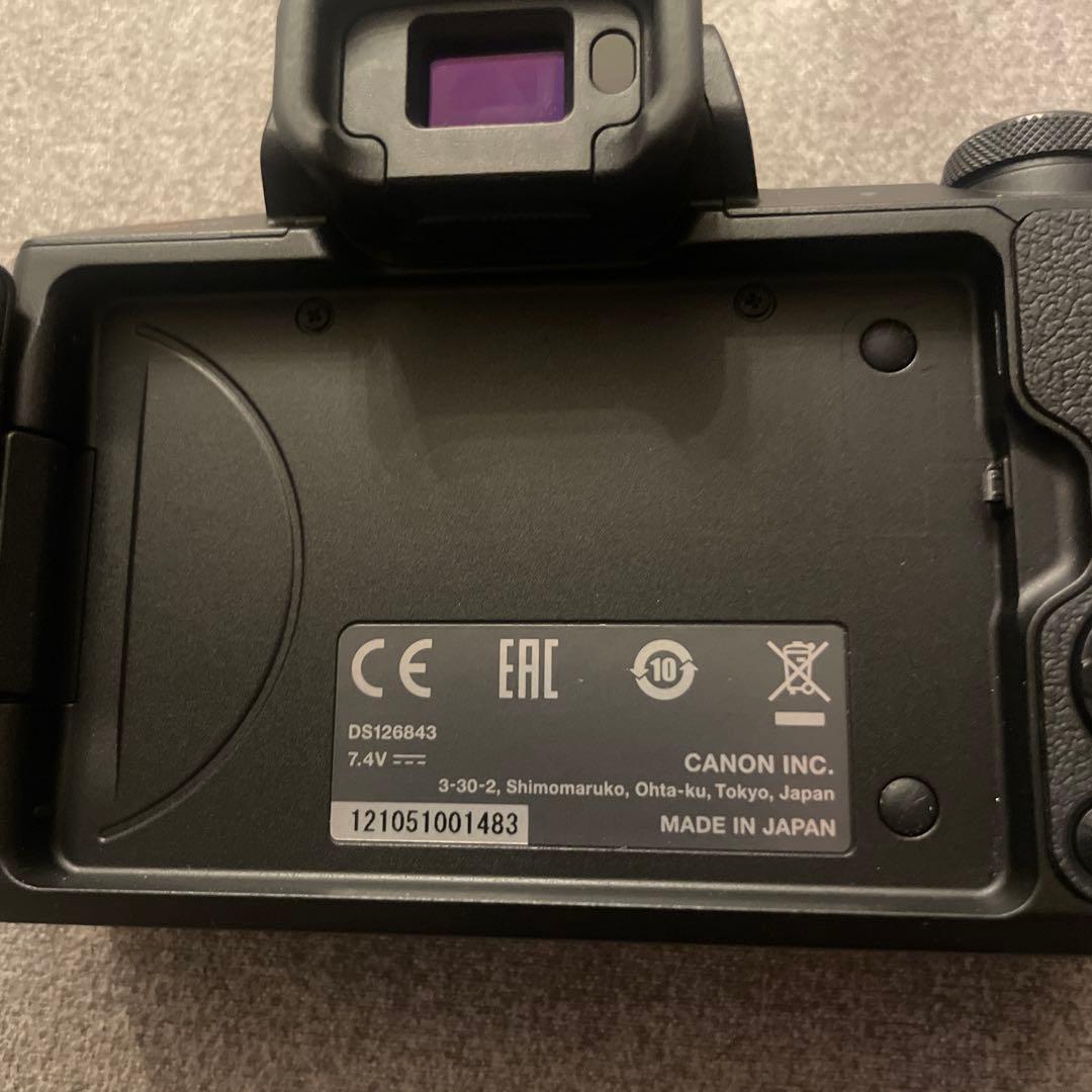 デジタルカメラ 72.Canon EOS KissM2