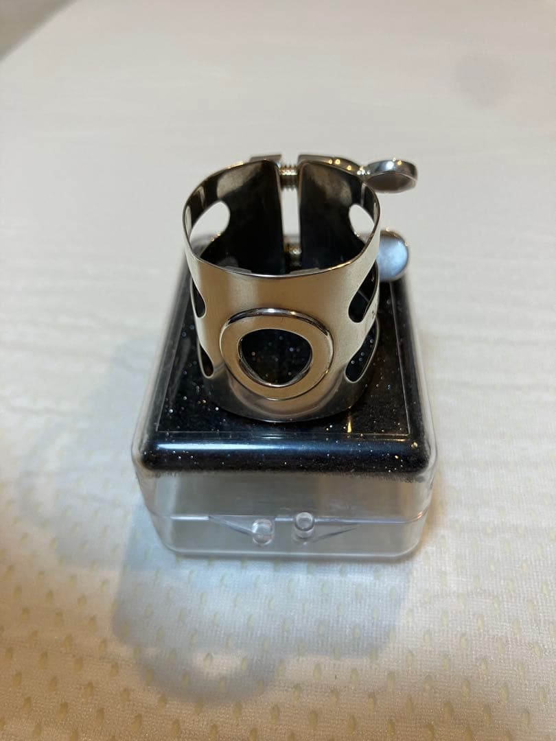 ウッドストーンＢ♭クラリネット用リガチャー 総銀　ソリッドシルバー