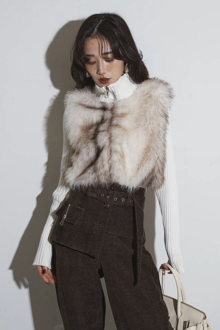 【ANDREA&Co】ファードッキングZIPニット