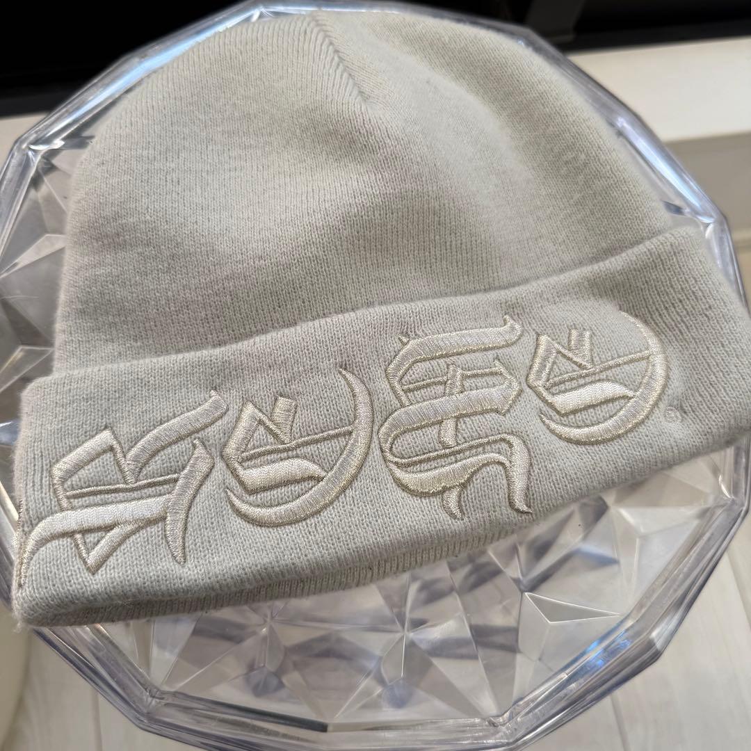 Supreme Newera Blackletter Beanie 刺繍ビーニー