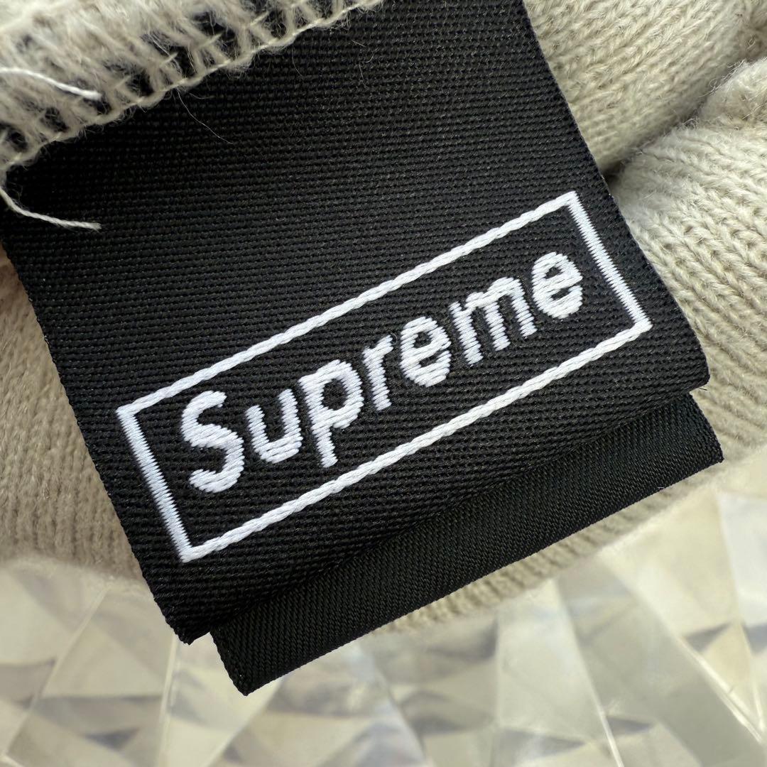 Supreme Newera Blackletter Beanie 刺繍ビーニー