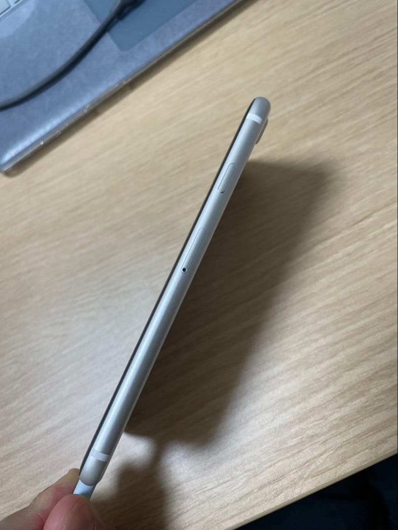 極美品 iPhone SE2 256GB SIMフリー