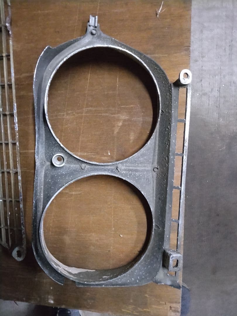 ぐっちさんは専用プリンススカイラインS50　54系グリル一式