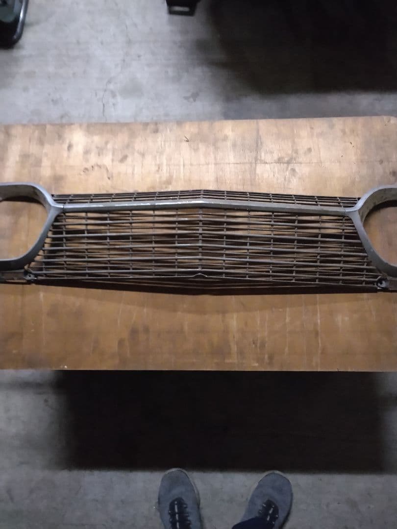 ぐっちさんは専用プリンススカイラインS50　54系グリル一式