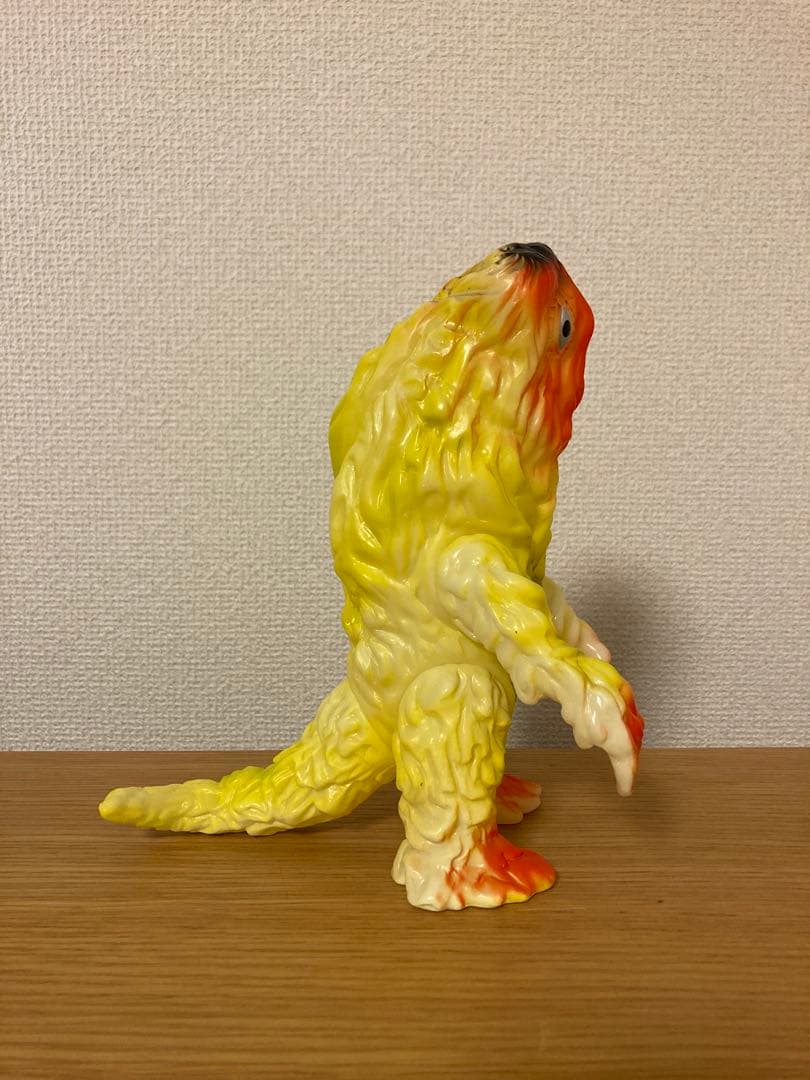 本日大特価　ブルマァク　ヘドラ　蓄光