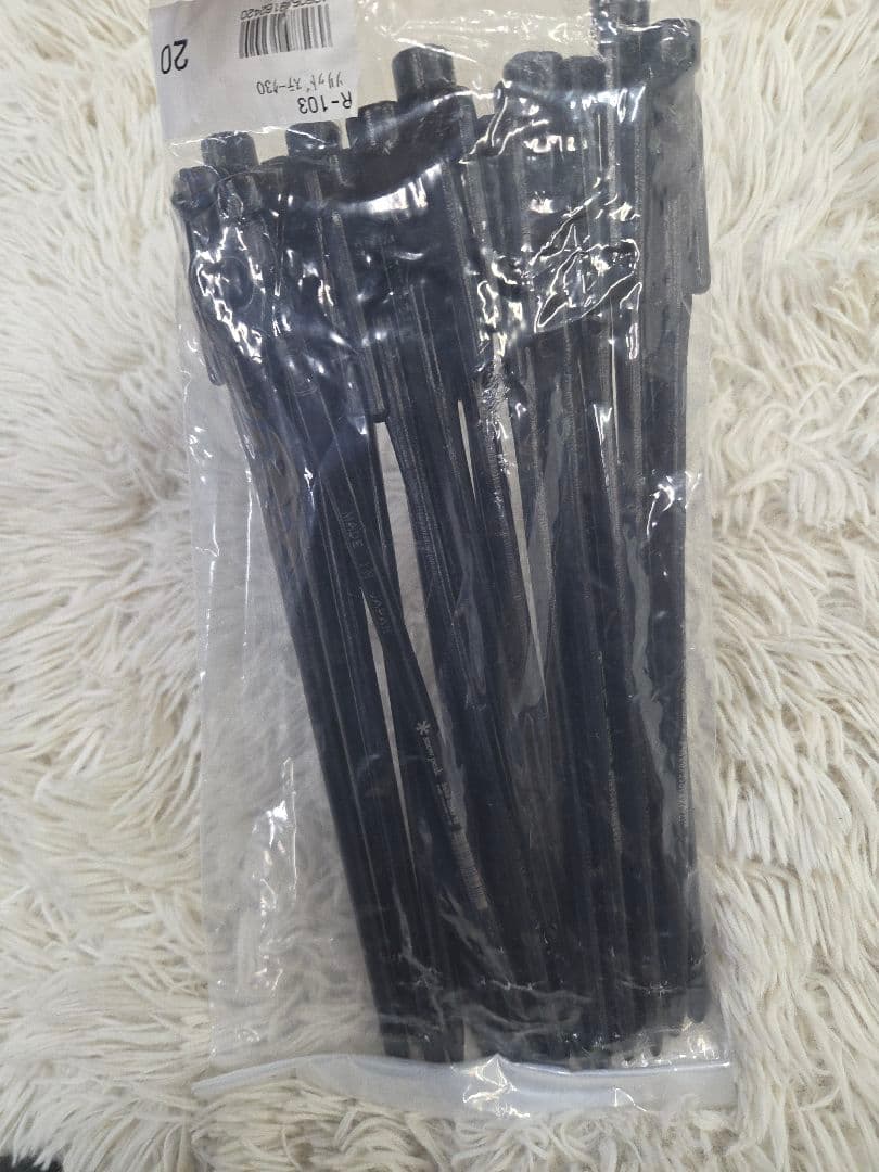 未使用　スノーピークソリッドステーク 30 R-103 ペグ20本