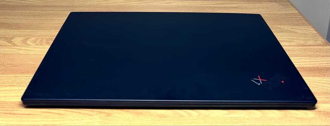 良品　Lenovo X1 gen 8, Corei7, 画面 14inch 2K