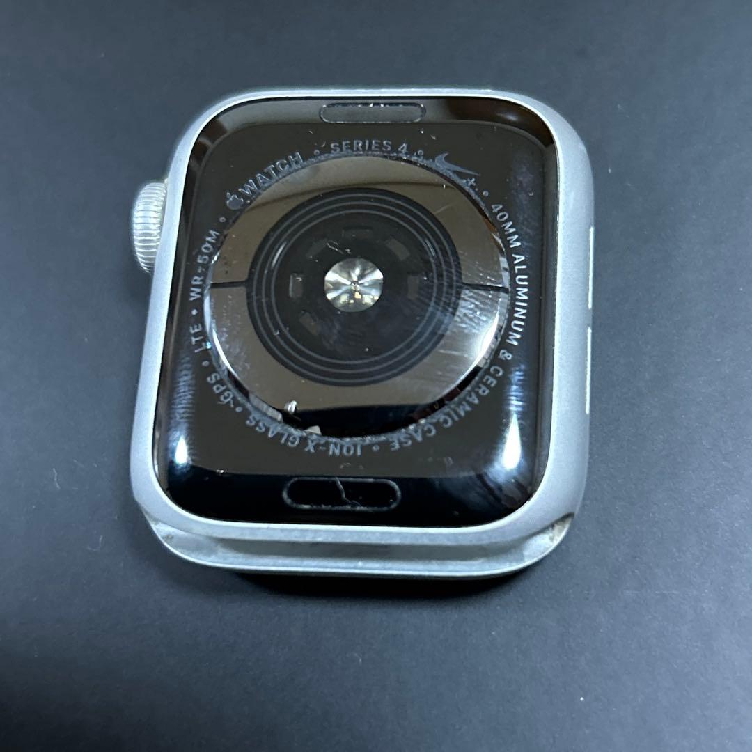 Apple Watch Series4 NIKE 40mm シルバーアルミニウム