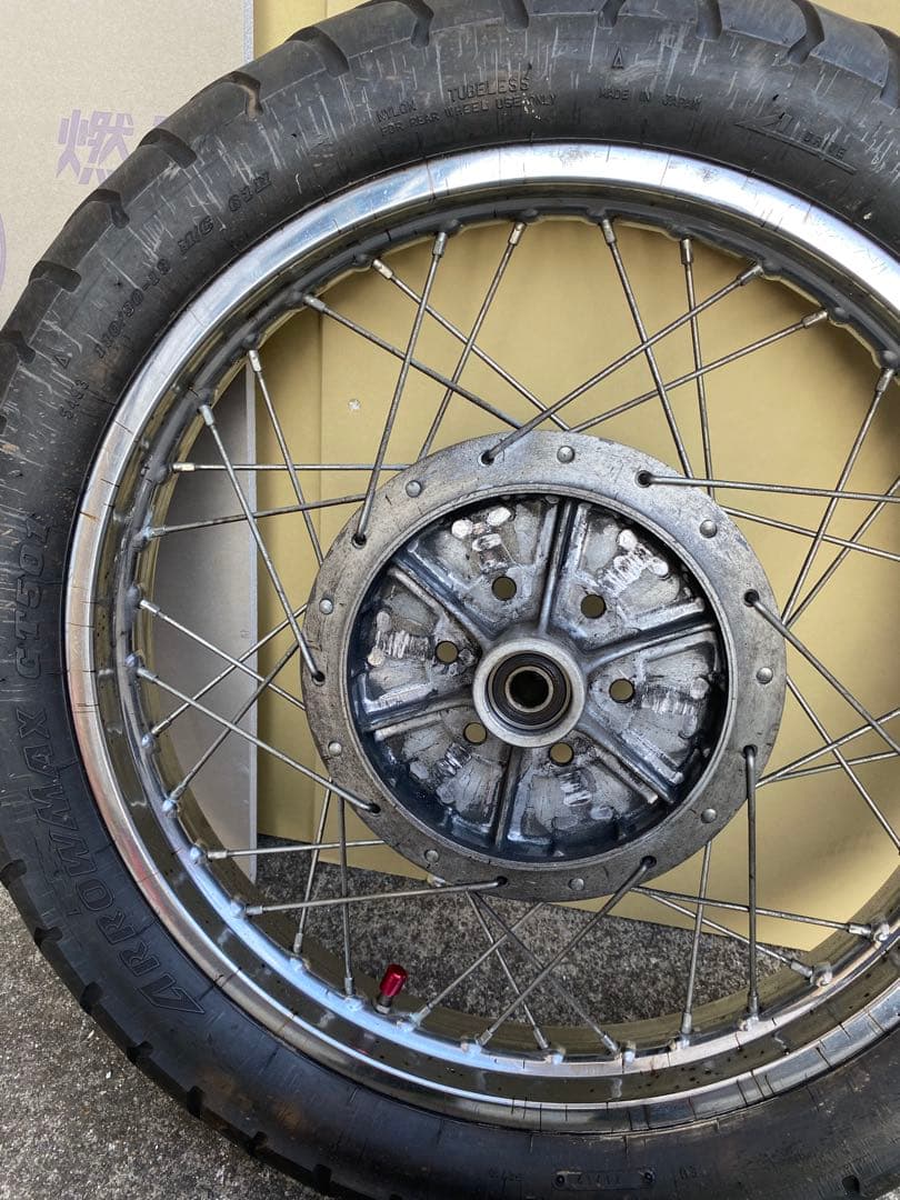 GS400 スポークダンロップタイヤ付きスポークホイール