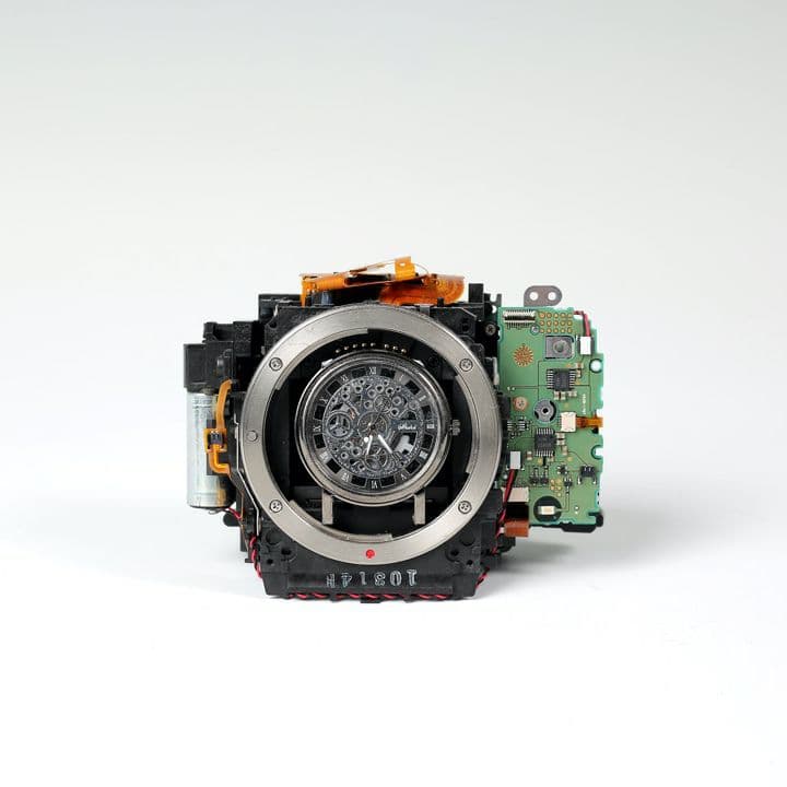 ハンドメイド　カメラ型置時計