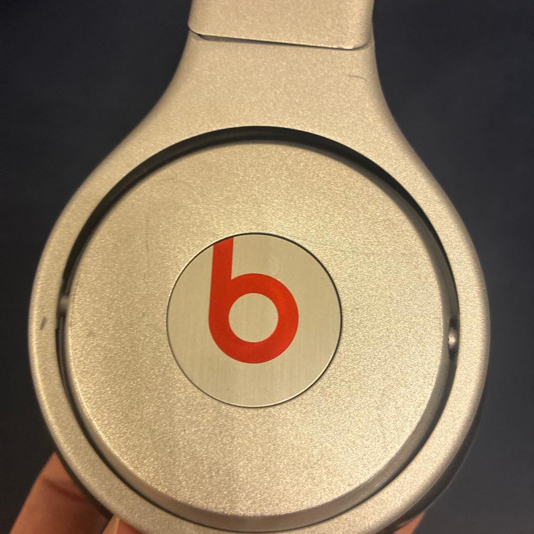 Beats Pro シルバー 有線ヘッドフォン