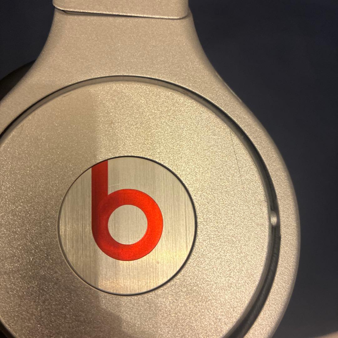 Beats Pro シルバー 有線ヘッドフォン