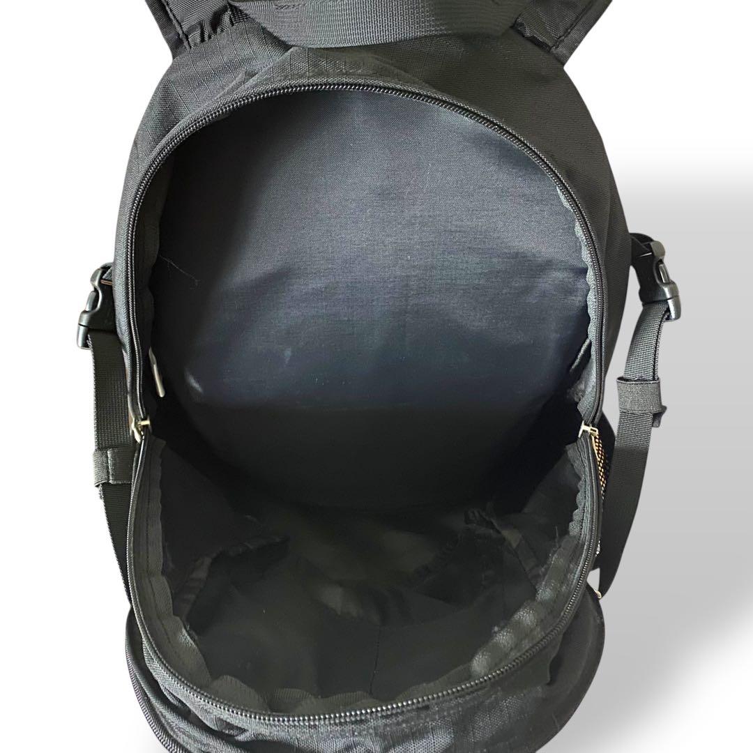 極美品 ザ ノースフェイス バックパック リュック 大容量 アウトドア 30L