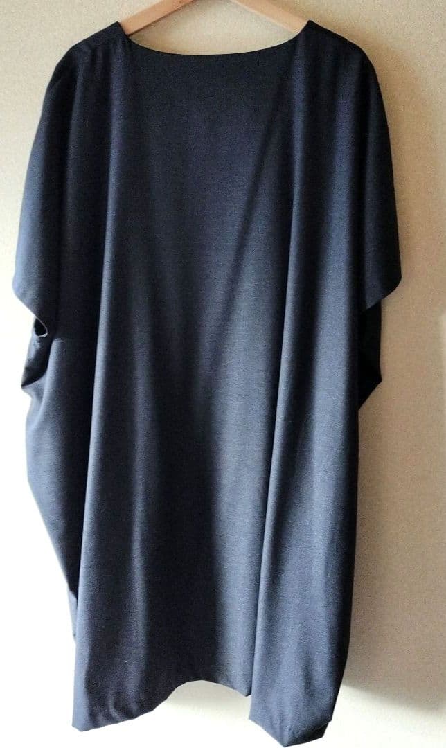 新品❗️ミズイロインド　Vネックワイドシルエットワンピース ¥19800