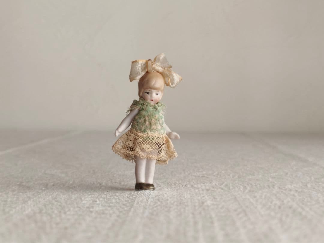 * antique doll ୨୧ ジャーマン ビスクドール 可愛い 赤ちゃん