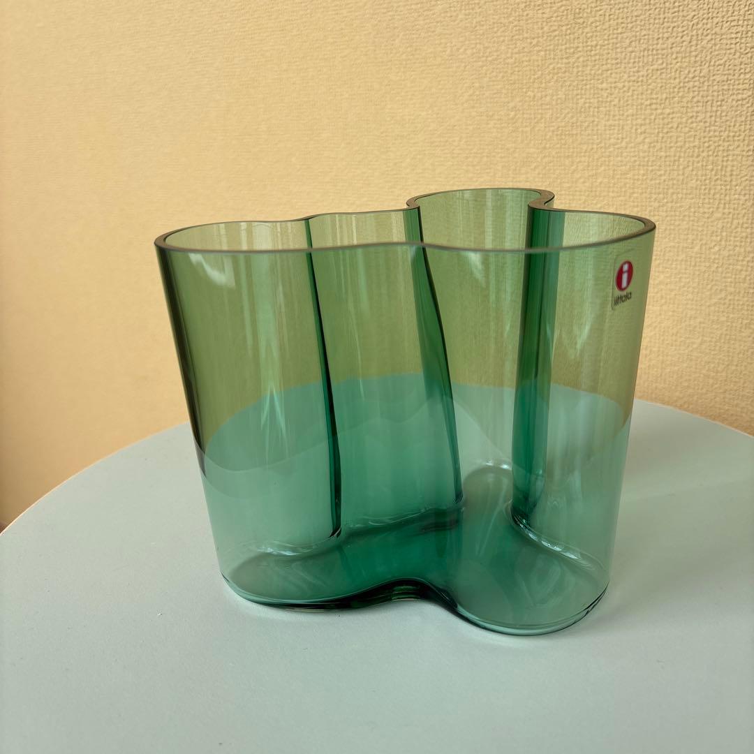 【未使用】イッタラ アアルトフラワーベース グリーン120mm花瓶