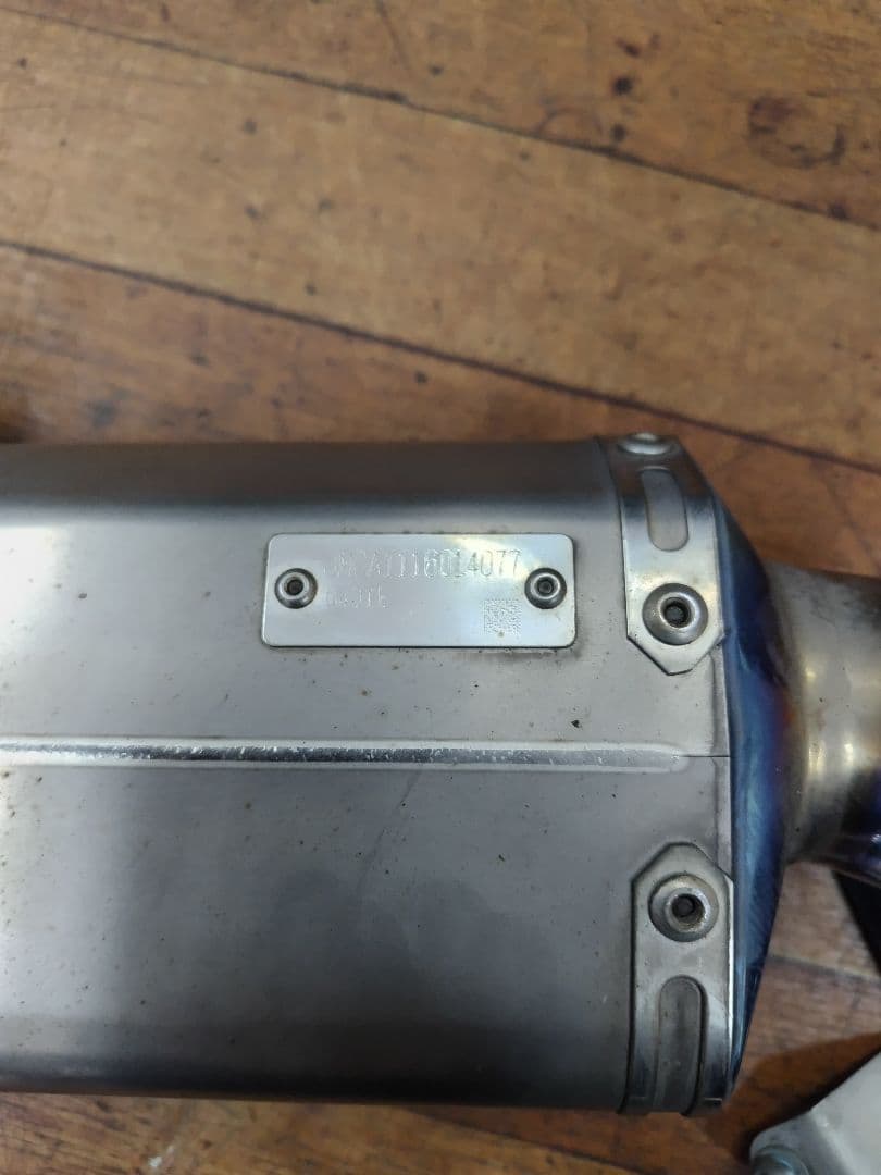 値下げしましたヤマハ YZF-R25 MT-25 オーバー　チタンスリップオン