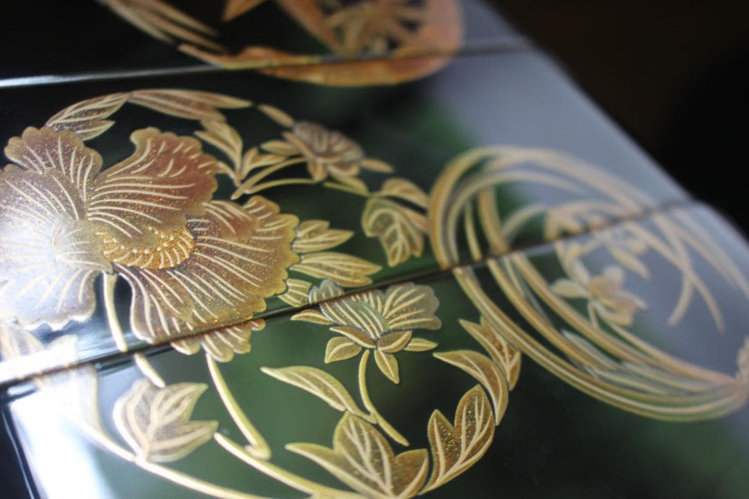 専用！上質黒漆に極上丸紋花蒔絵の映える手提四段重（検輪島塗重箱