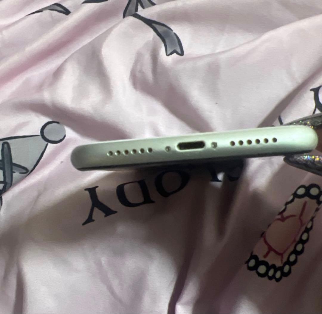 Apple iPhone XR 本体 SIMロック解除済み