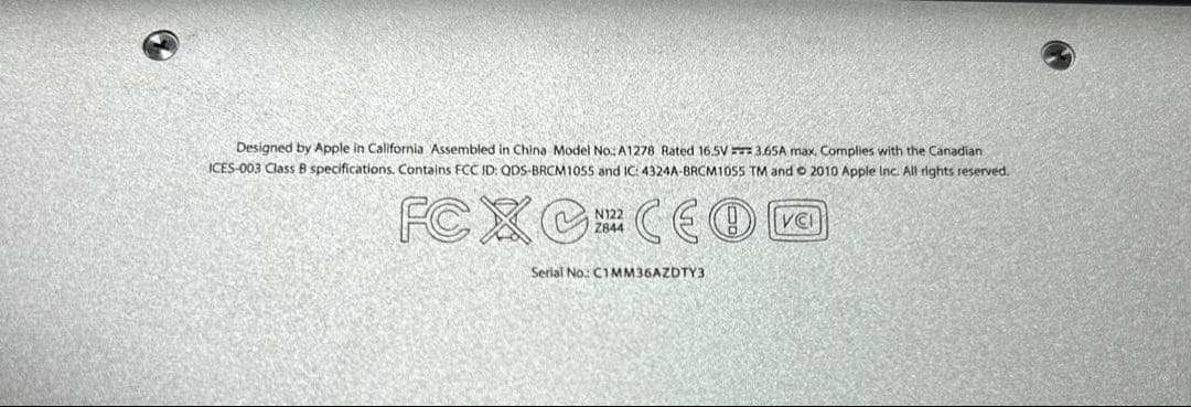 ［ジャンク品/匿名配送］MacBook Pro 2010