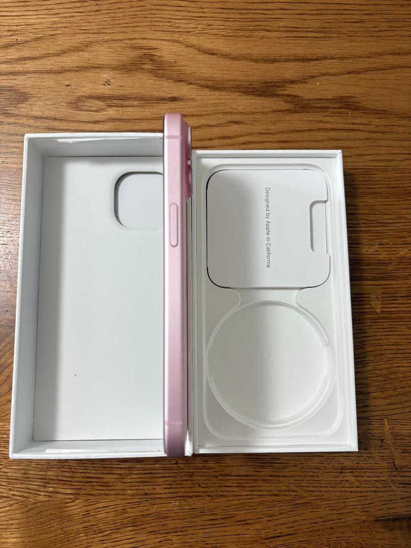 iPhone15 本体 ピン256GB SIMフリー バッテリー90％