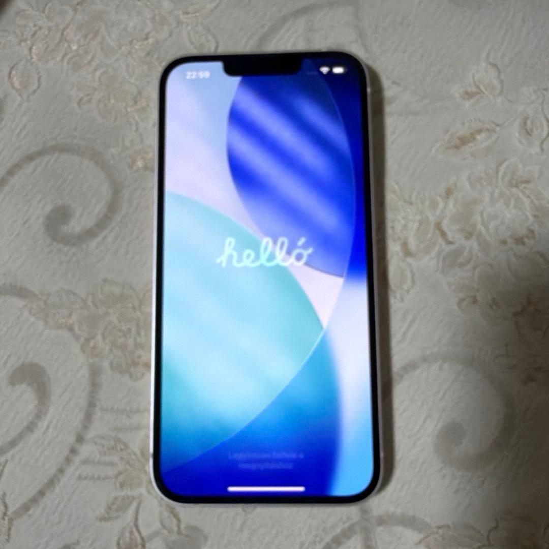 Apple iPhone 13 256GB スターライト