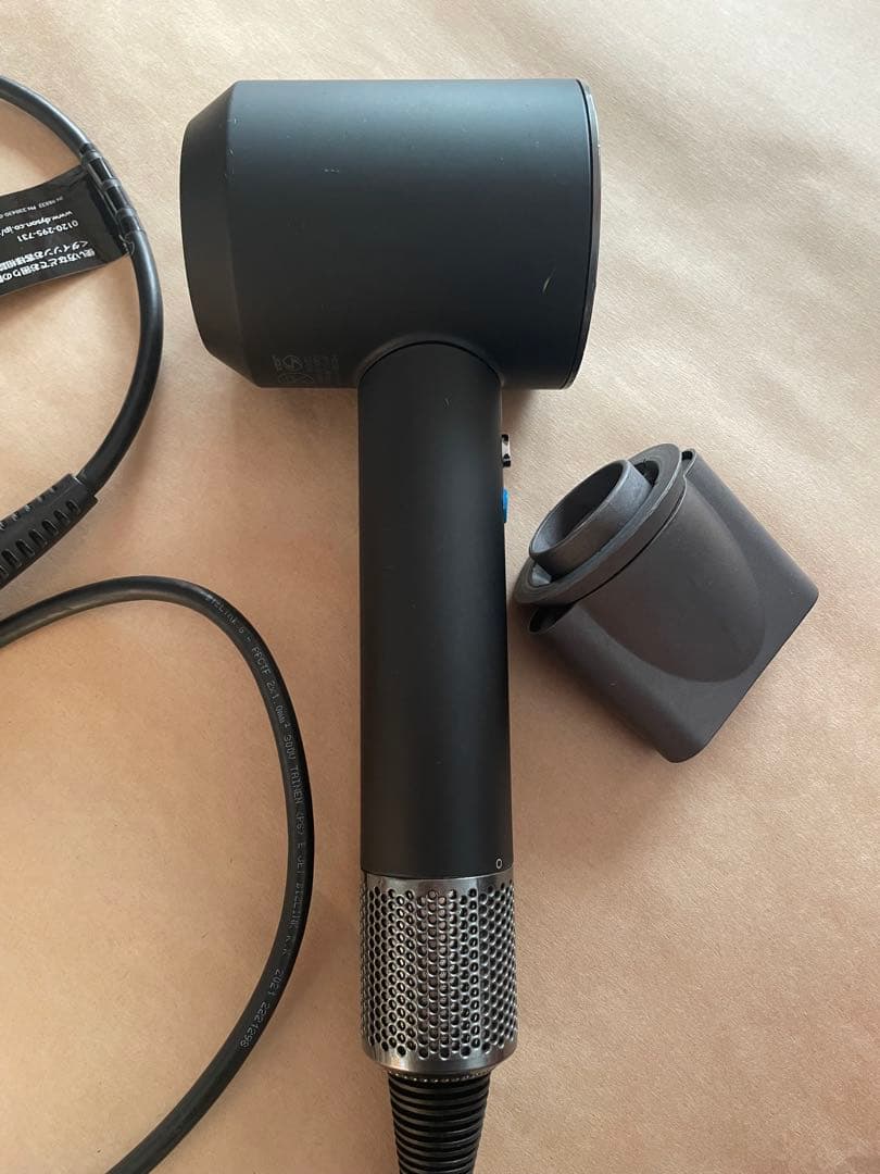 ダイソン　ドライヤー　HD08 ヘアドライヤー