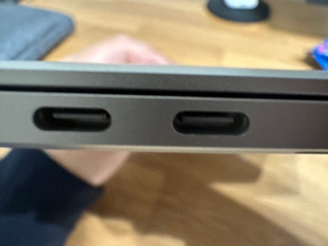 【美品】MacBook Pro 13 2020 Core i5 16G 512G